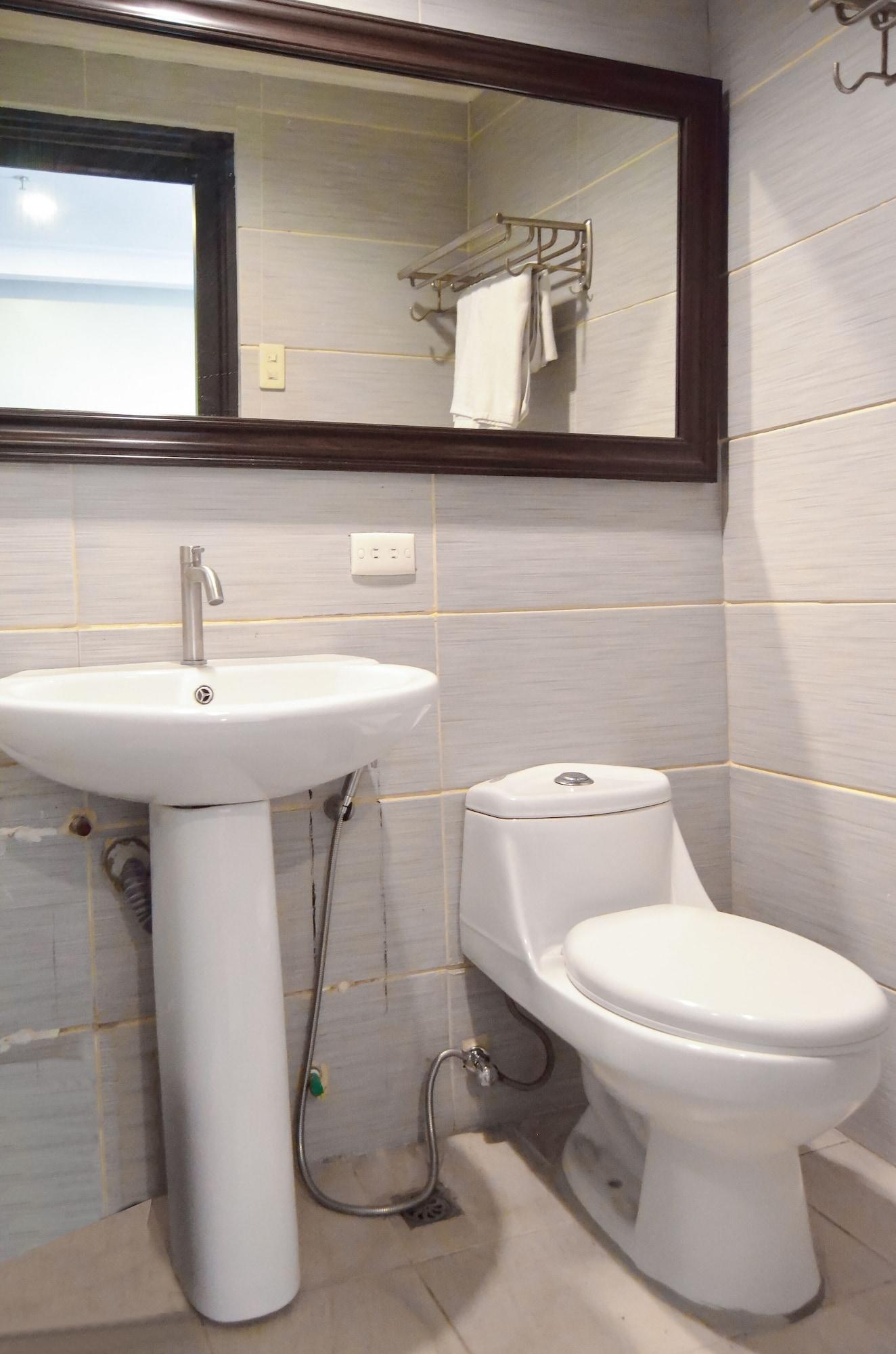 Hotel Super Oyo 791 Bell Mansion Quezon City Zewnętrze zdjęcie